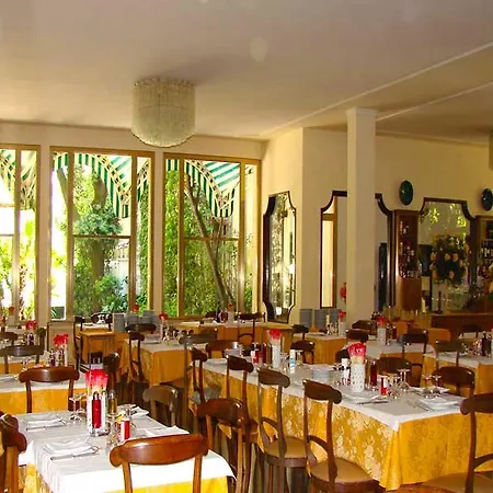 Tirreno Hotel 3*