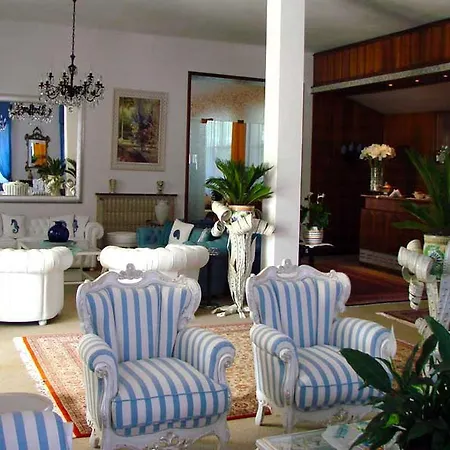 Tirreno Hotel