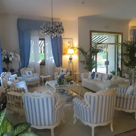 Tirreno Hotel