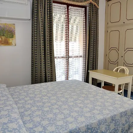 Hotel Tirreno Forte dei Marmi